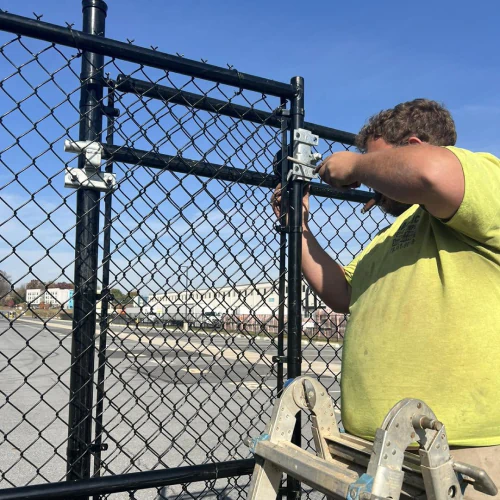 Chain Link Fence Installation (1)