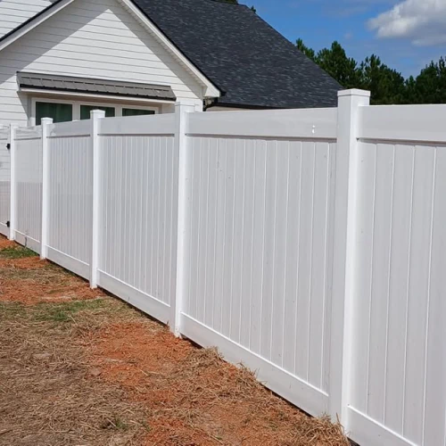 Vinyl Fence Installation (1)